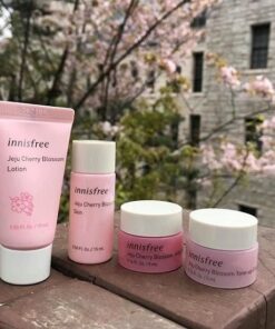 Innisfree Jeju Cherry Blossom Special Kit