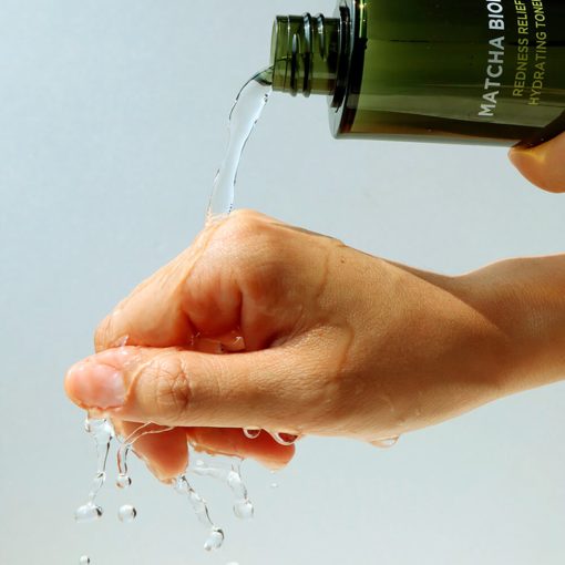 HEIMISH MATCHA BIOME REDNESS RELIEF HYDRATING TONER 150ML - Image 2