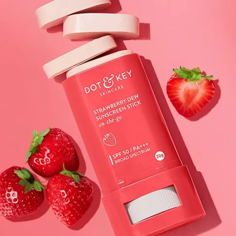 Dot & Key Strawberry Dew Sunscreen Stick On The Go SPF50 (20gm)
