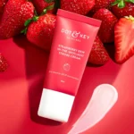 Dot & Key Strawberry Dew In The Spotlight Strobe Cream (30ml)