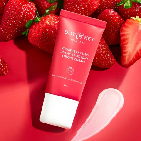 Dot & Key Strawberry Dew In The Spotlight Strobe Cream (30ml) Dot & Key Strawberry Dew In The Spotlight Strobe Cream (30ml)