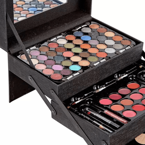 New Project (22) Technic Cosmetics Make-up case Essential