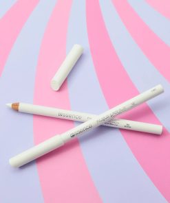 Essence Kajal Pencil – 04 White eyeliner