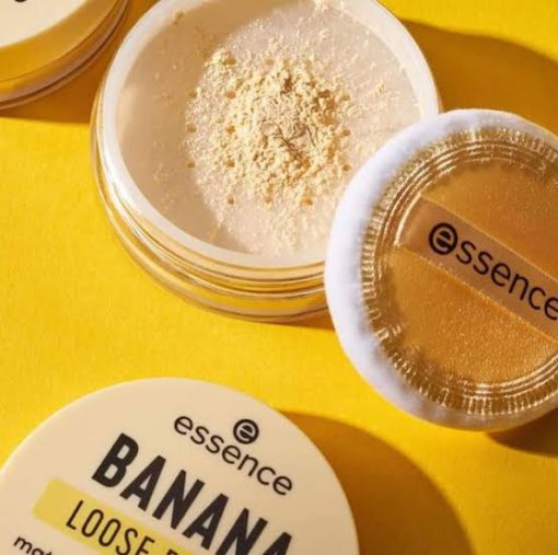 Essence Banana Loose Powder With Sponge 6G - Image 3