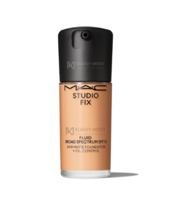 MAC Studio Fix Fluid SPF 15 24HR Matte Foundation + Oil Control