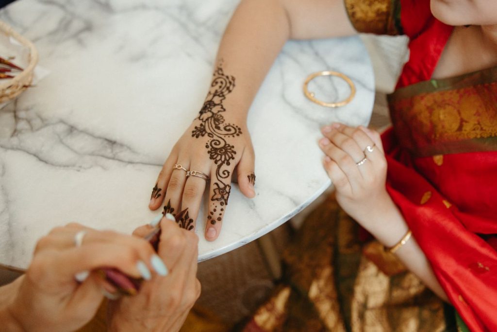 Kaveri Mehendi Cone: Uses, Ingredients &Amp; How To Use 2 Kaveri Mehendi Cone
