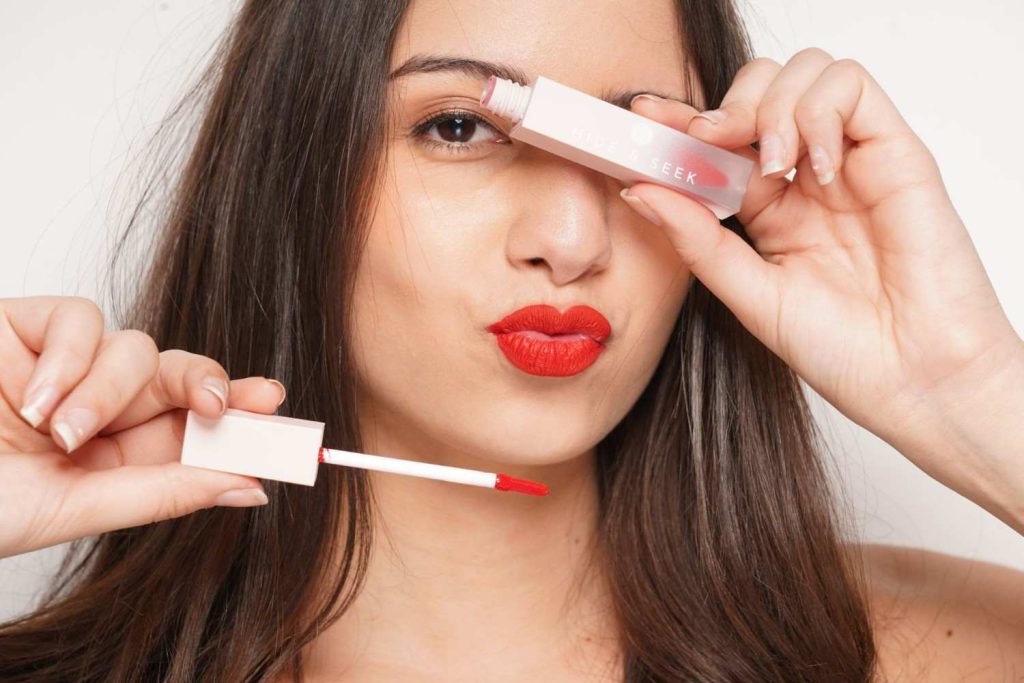 Lip Gloss Vs Lip Liner Vs Lip Tint: 2026 Beauty Guide 2 Types of Lip Liners